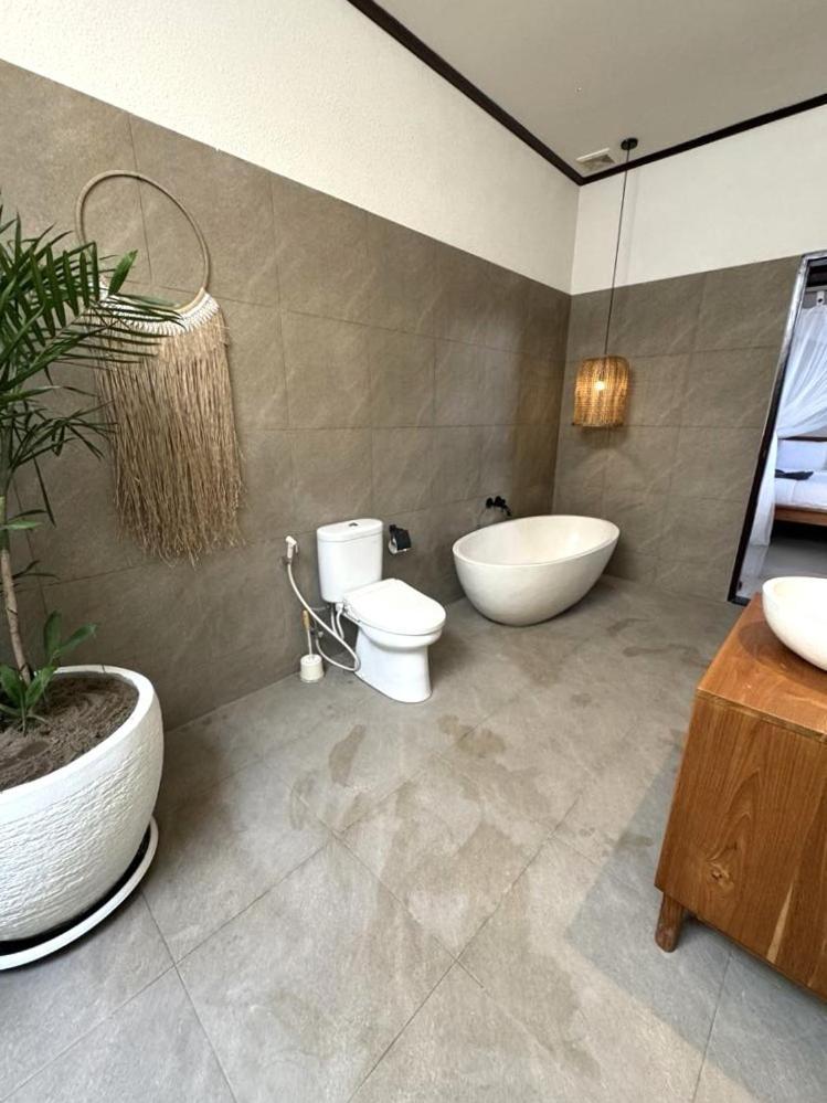 Villa Cucu - - 3 Bedroom Legian