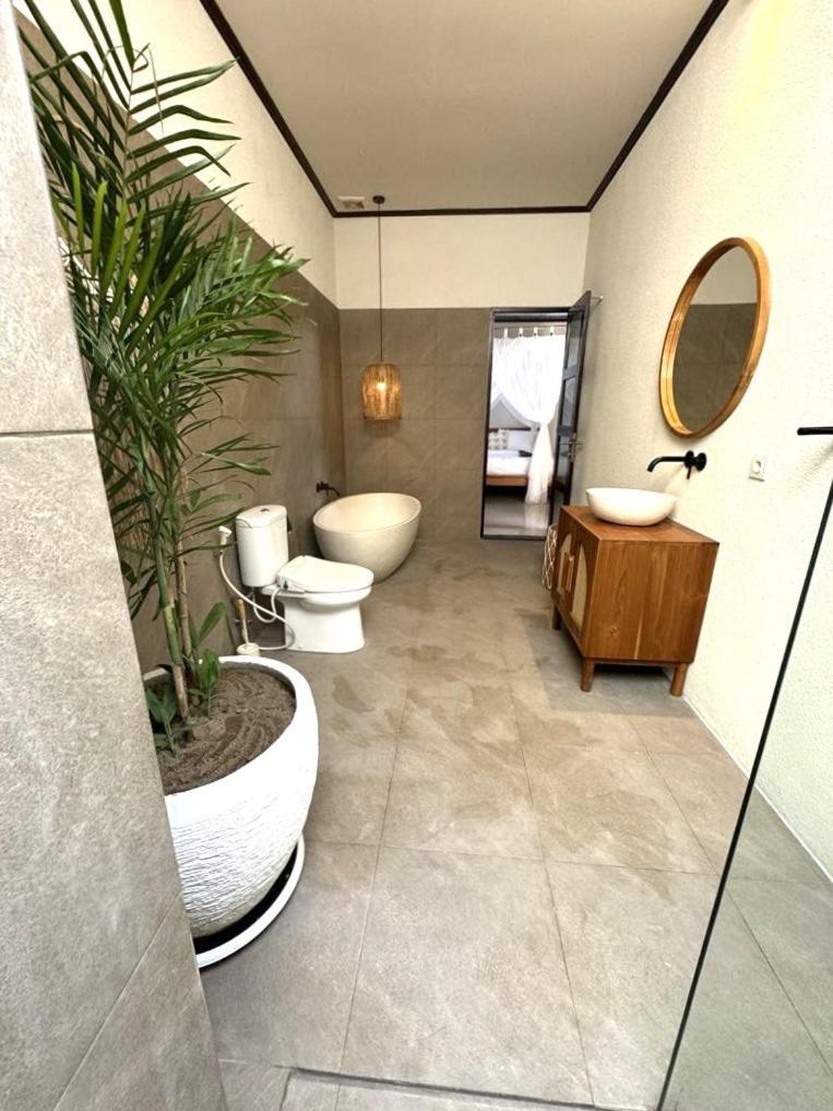 Cucu - - 3 Bedroom Villa Legian